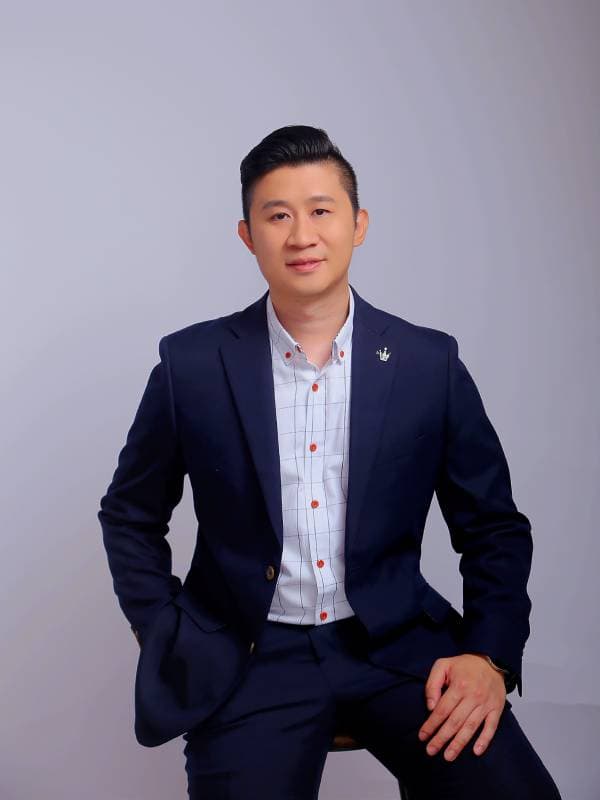 EUGENE HO